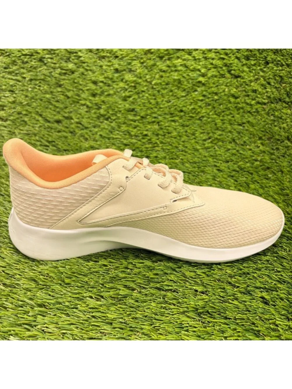 Reebok Fluxlite Womens Size 8.5 Ivory Pink Running Training Shoes Sneakers